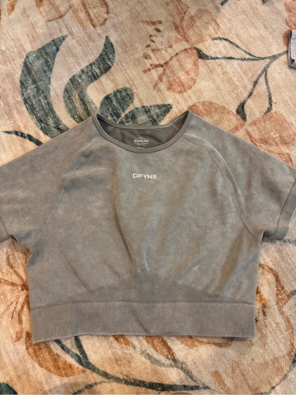 DFYNE Washed Gray Cropped Short Sleeve Top